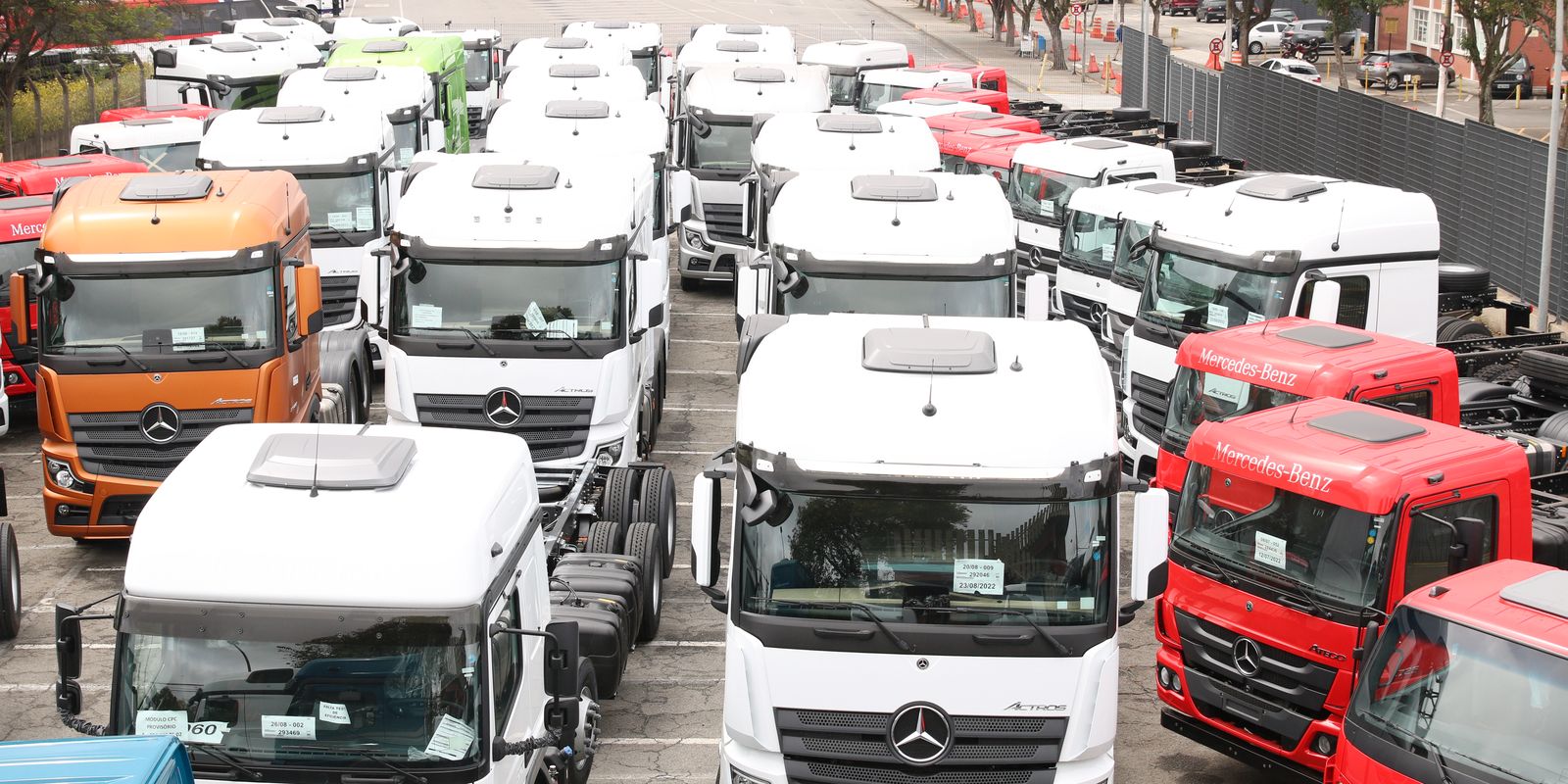 governo-anuncia-r$-10-bilhoes-em-credito-para-compra-de-caminhoes