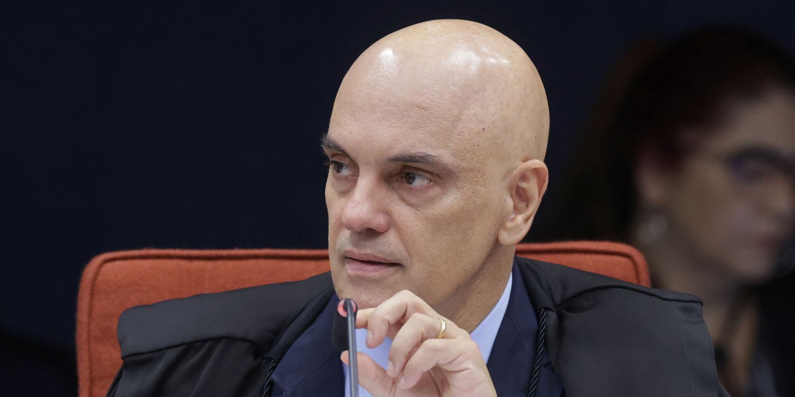 moraes-determina-transferencia-de-bolsonaro-para-papudinha