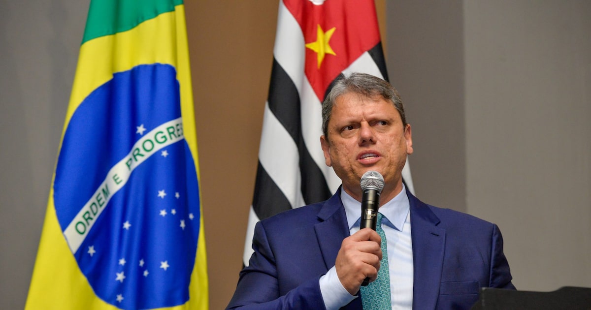 tarcisio-se-reune-com-ministros-do-stf-e-reforca-pedido-de-prisao-domiciliar-para-bolsonaro