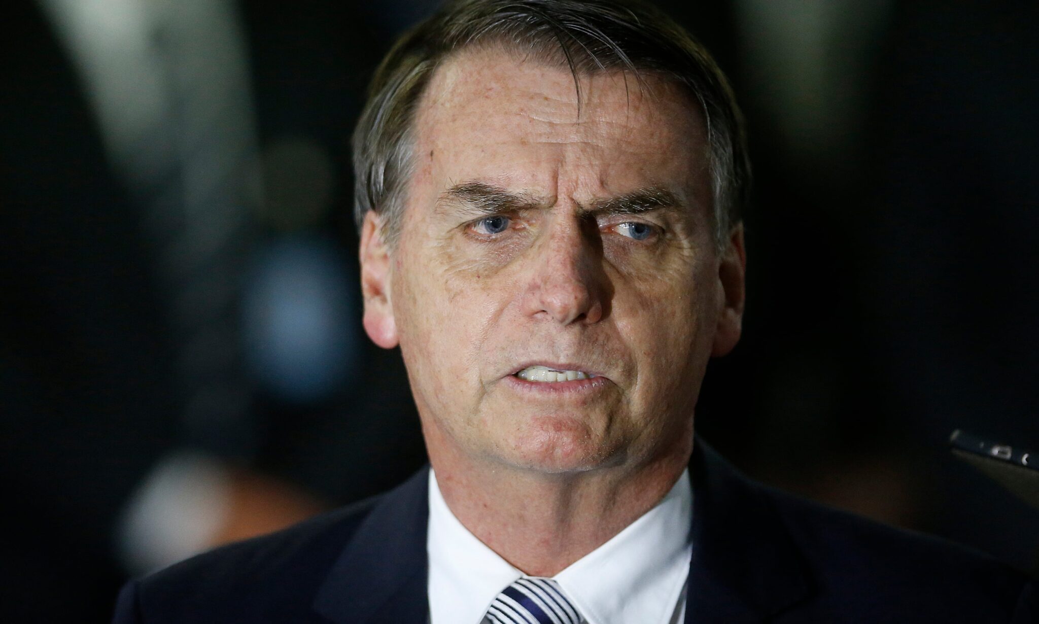 boletim-medico-aponta-melhora-de-bolsonaro-no-ombro,-mas-pulmao-esquerdo-permanece-com-alteracao