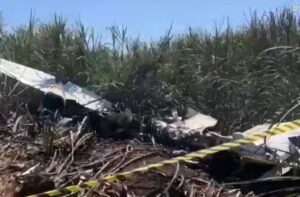piloto-morre-carbonizado-apos-queda-de-aviao-no-interior-de-sp
