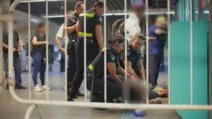 de-parada-cardiorrespiratoria-a-convulsao:-flagrantes-mostram-atendimentos-de-emergencia-no-metro-de-sp;-video