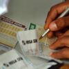Mega-Sena acumula e prêmio vai a R$ 115 milhões; veja números sorteados
