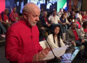 lula-estabelece-“limite-de-briga”-com-trump:-“nao-posso-falar-tudo-o-que-eu-acho”