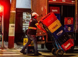 anvisa-libera-fabricacao-de-etanol-farmaceutico,-antidoto-para-intoxicacao-por-metanol