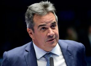 ciro-nogueira-diz-que-eduardo-nos-eua-foi-‘prejuizo-gigantesco’-e-pede-decisao-de-bolsonaro-em-2025