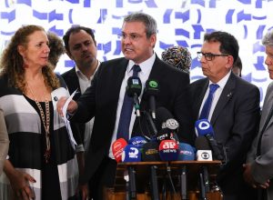 operacao-policial-no-rio-tem-criticas-e-defesas-de-deputados-federais