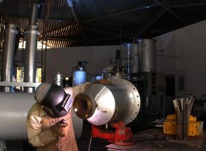 faturamento-da-industria-sobe-2,3%-em-janeiro,-mas-esta-abaixo-de-2025