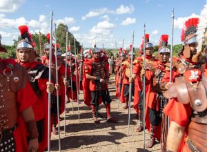 fieis-acompanham-via-sacra-de-sexta-feira-santa-no-distrito-federal