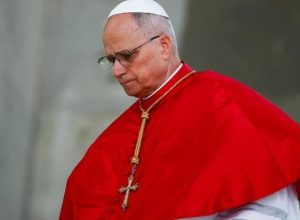 apos-ataques-de-trump,-papa-diz-que-‘mundo-esta-sendo-devastado-por-punhado-de-tiranos’