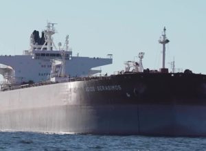 eua-renovam-permissao-para-compra-de-petroleo-russo-em-alto-mar