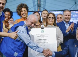lula-inaugura-predios-da-uff-e-anuncia-edital-para-cursinhos-populares