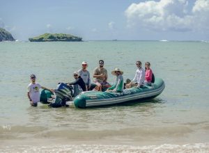 receptor-acustico-na-praia-do-sueste-vai-monitorar-tubaroes-em-fernando-de-noronha